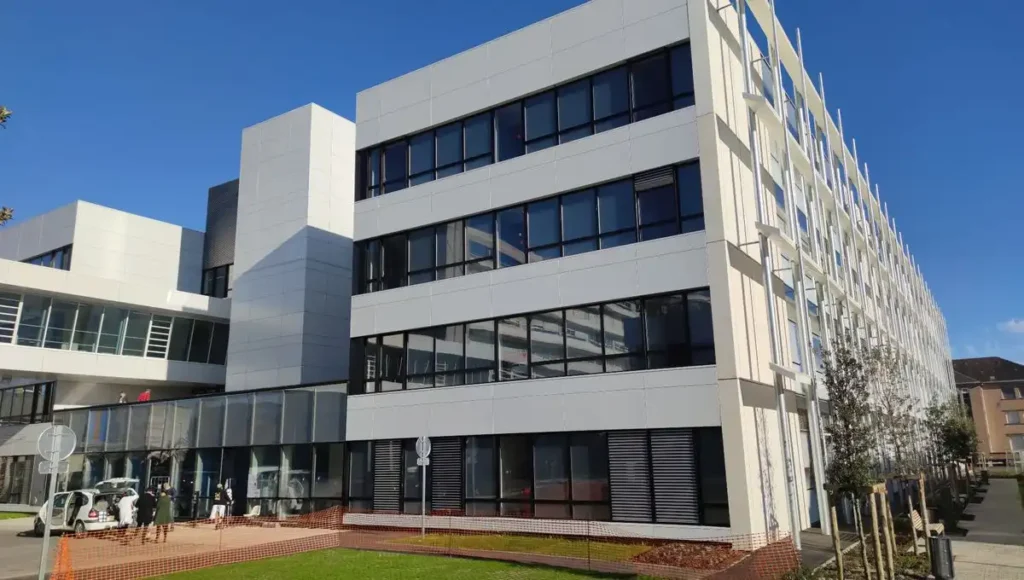 Diagnostic structurel bâtiments hospitaliers et centres de santé
